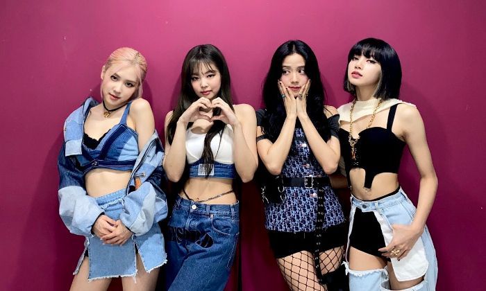 Rayakan Ultah ke-8 Sekaligus Surprise untuk Blinks, BLACKPINK Rilis Film Konser “Born Pink”