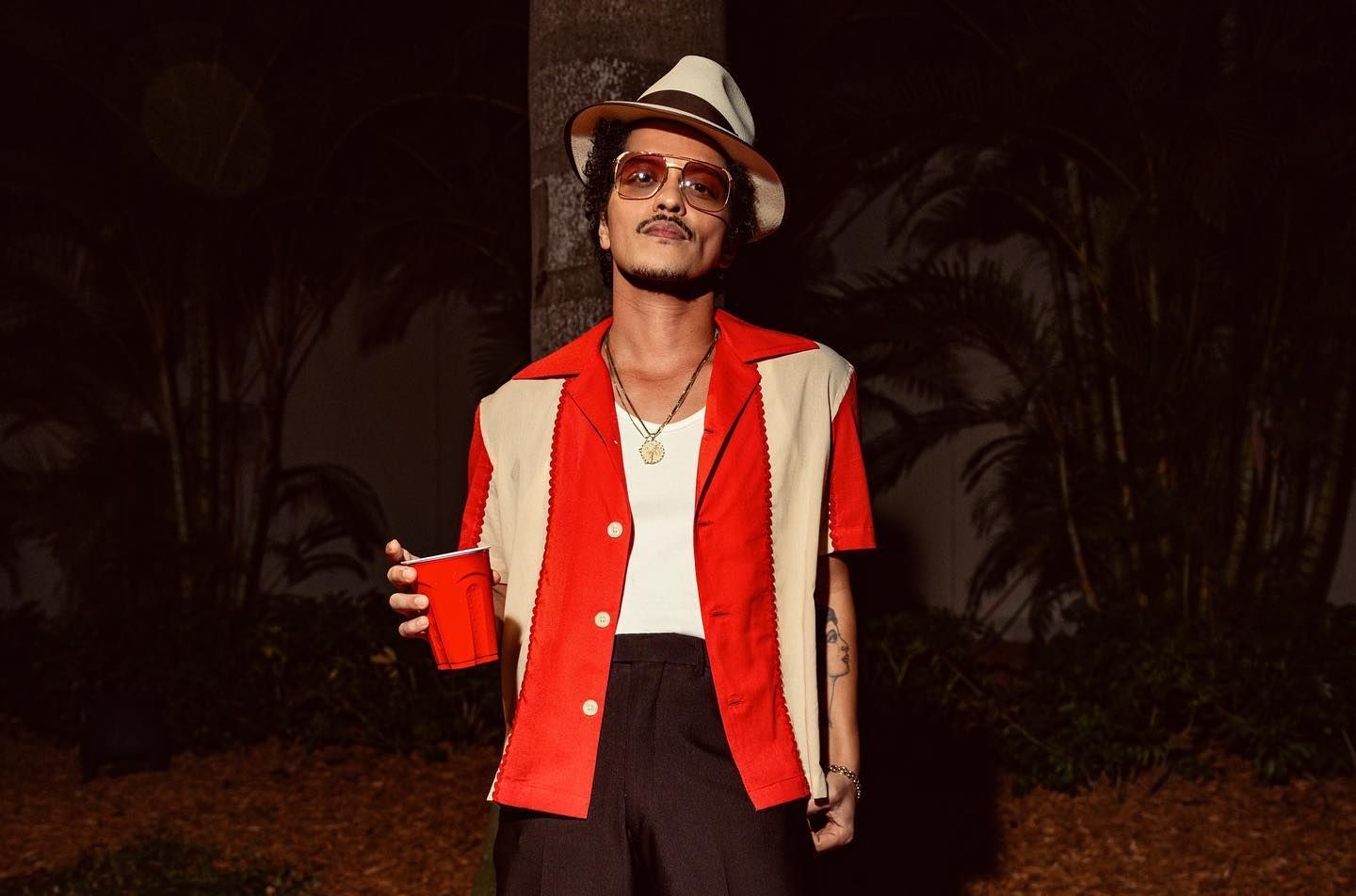 6 Lagu Hits Bruno Mars yang Wajib Masuk Playlist Kamu!