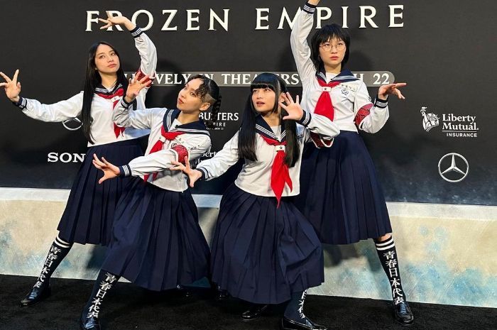 Tampil dengan Energik, Atarashii Gakko! Ikut Meriahkan Panggung Coachella 2024