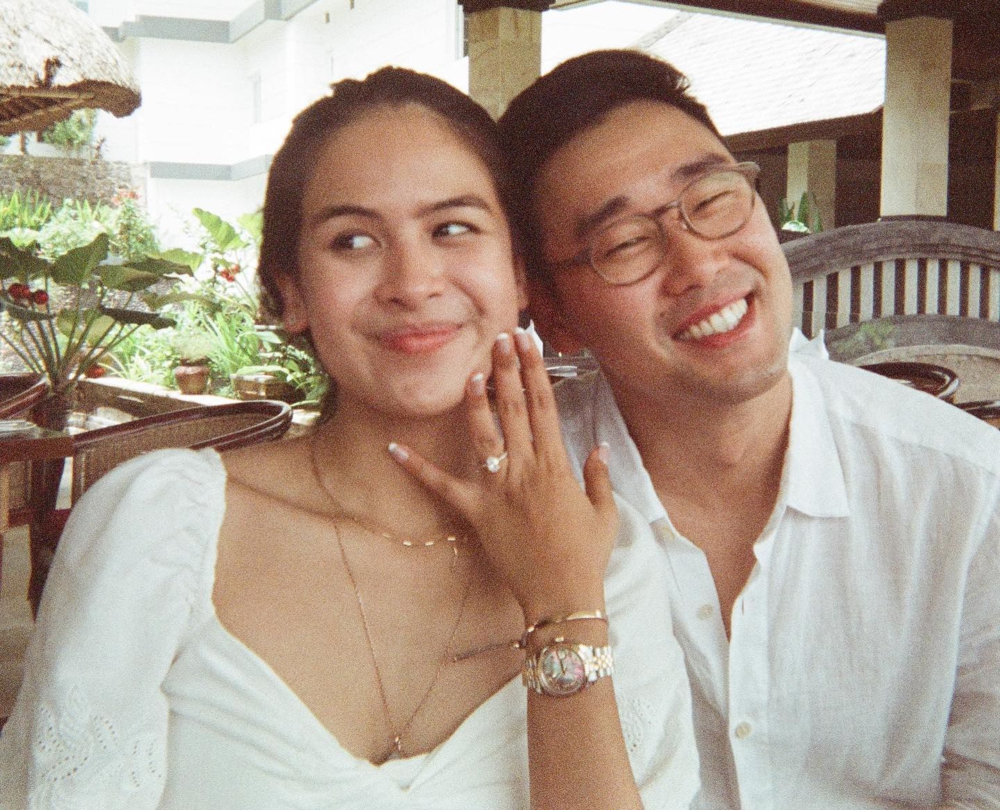 Rayakan Anniversary Pernikahan, Maudy Ayunda Rilis Lagu 