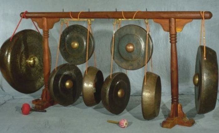 Eksistensi Alat Musik Gong Gendang sebagai Pengiring Tarian Wanda Pa'u