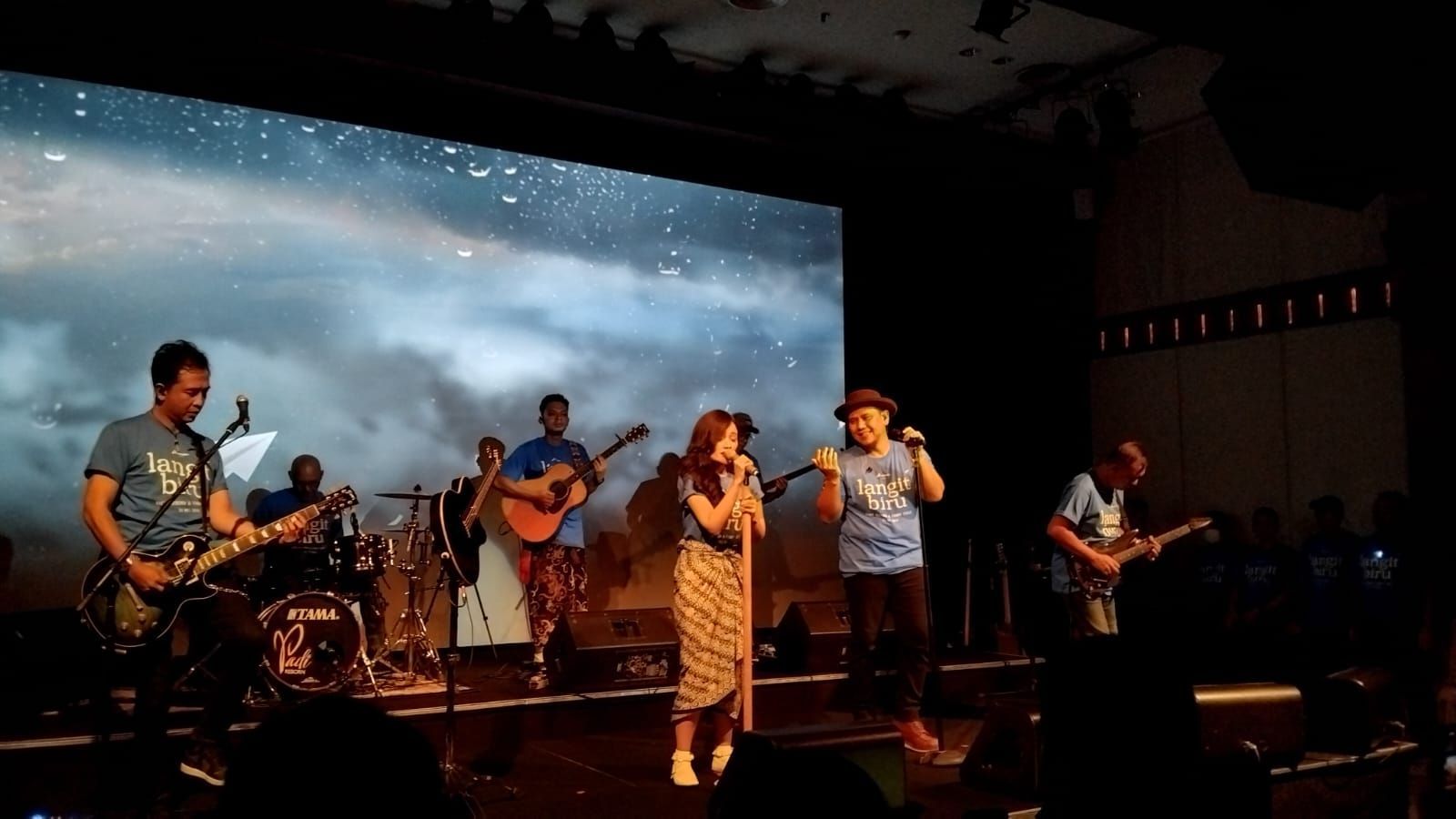 Padi Reborn Gandeng Fanny Soegi untuk Single 