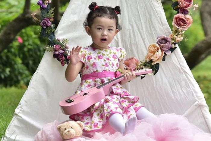 Penyanyi Cilik Chelsea Felicia Membawakan Lagu yang Bertajuk 