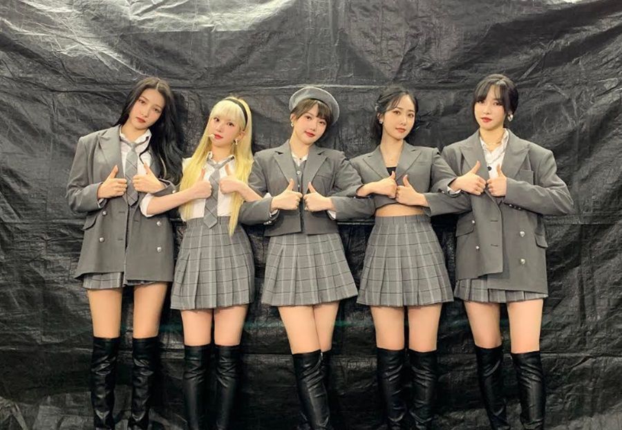 Source Music Konfirmasi GFRIEND Siapkan Proyek untuk Anniversary Ke-10! 