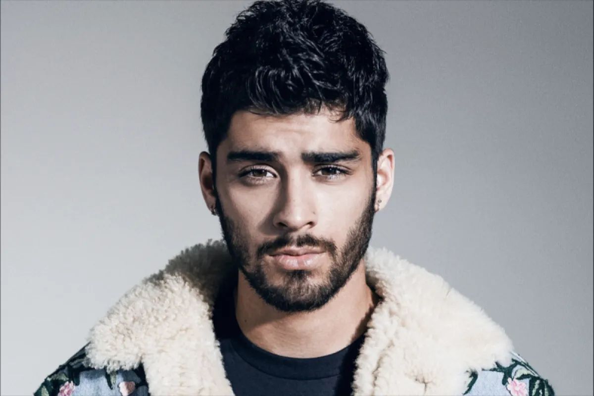 Zayn Malik Hebohkan Fans! Nyanyikan Lagu Night Changes di Konser Solo usai 10 Tahun Tinggalkan One Direction