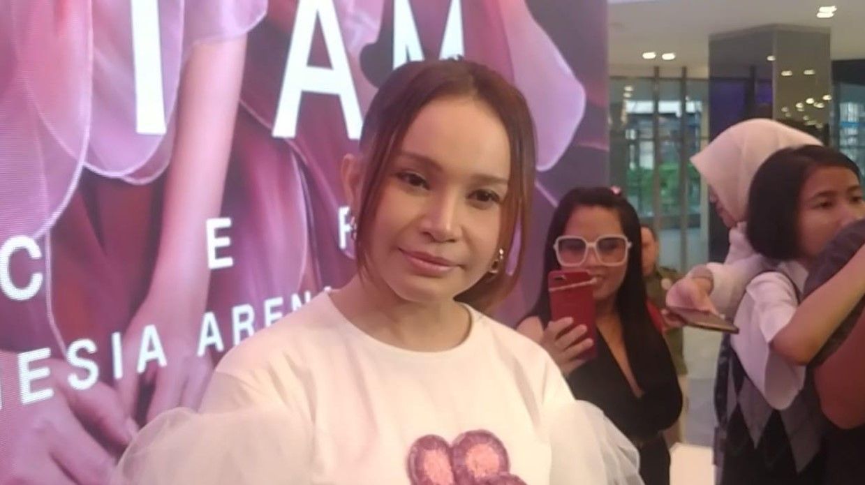 Rossa Gandeng Bernadya, JKT48, Yura Yunita dan Dipha Barus di Konser 'Here I Am' 