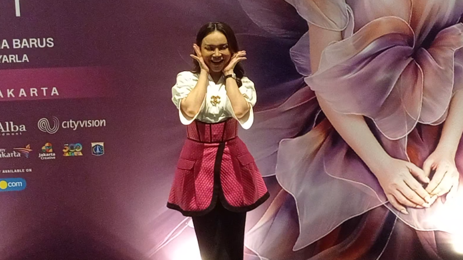 Konser Akbar Rossa Bertajuk 'Here I Am' di Indonesia Arena, Usung Tema Ramah Lingkungan