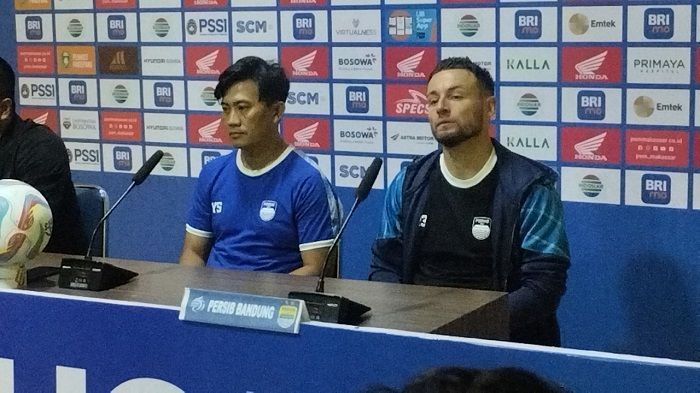 Yaya Sunarya Minta Maaf ke Bobotoh Setelah Dibantai 2-4 oleh PSM Makassar