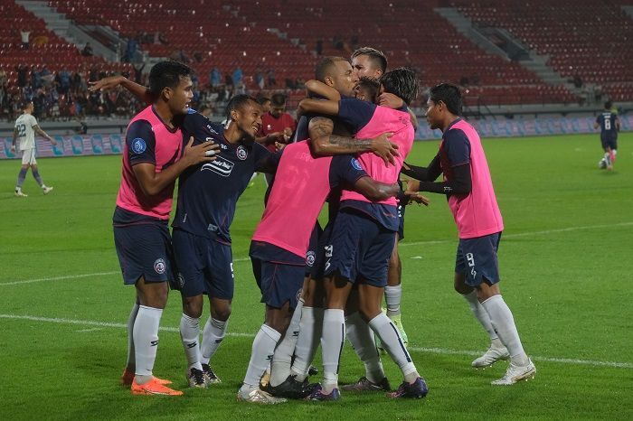 Terpuruk di Dasar Klasemen Liga 1 2023/2024, Ini Janji Manajemen Arema FC kepada Aremania