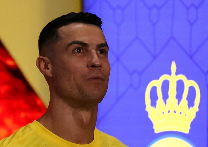 Pemerintah Iran Bantah Bakal Jatuhi Hukuman Cambuk kepada Cristiano Ronaldo Usai Peluk Pelukis Disabilitas