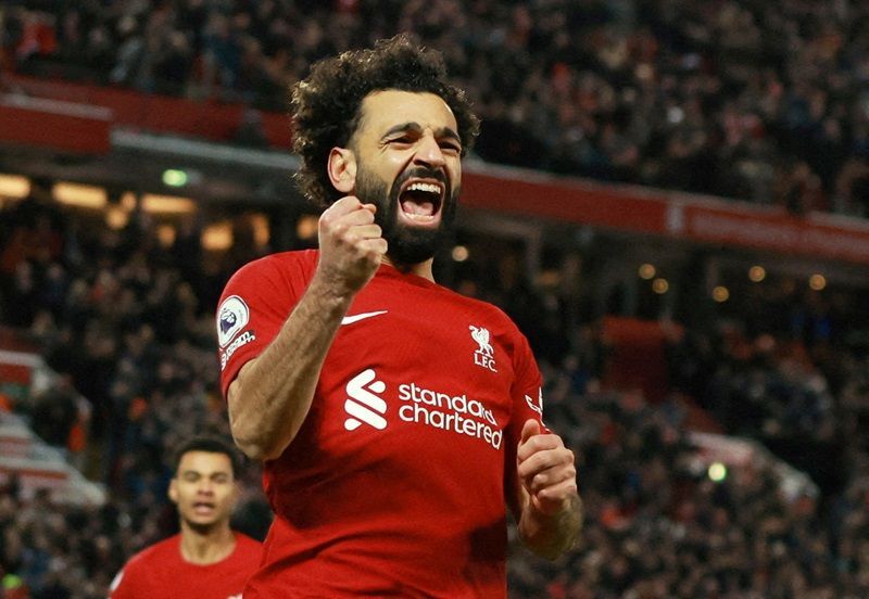 Mohamed Salah Bukan Bintang Biasa: Alamat Bocor, Rumahnya pun Banjir Fans!