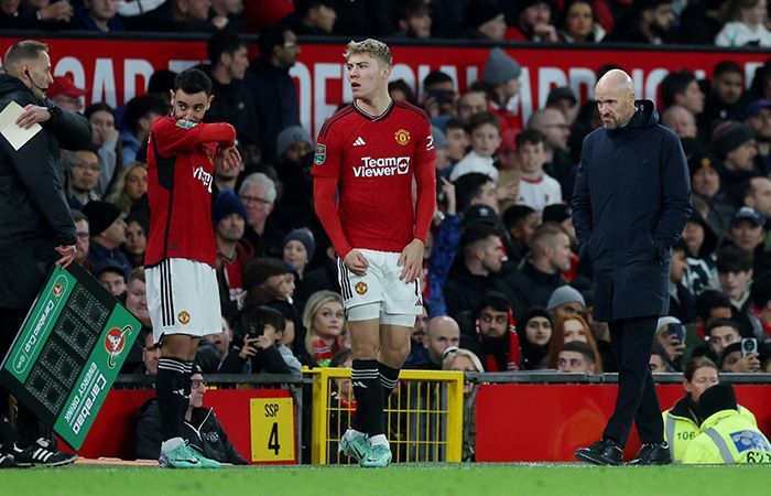 MU dan Arsenal Sama-sama Menderita di Carabao Cup, Tapi Setan Merah Parah sih!