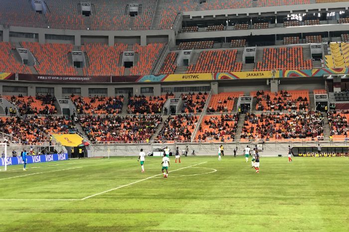 Intip Suasana Meriah di Stadion JIS di Laga Prancis vs Senegal, Warga Antusias Nonton di Tribun!