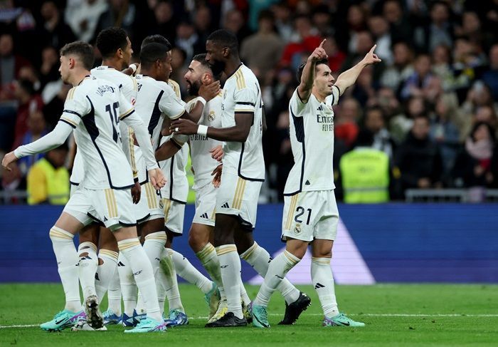 Menang atas Granada, Real Madrid Puncaki Klasemen LaLiga