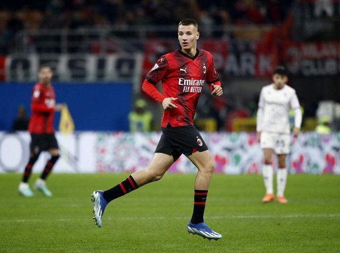 Berusia 15 Tahun, Bomber AC Milan Ini Jadi Pemain Termuda di Serie A