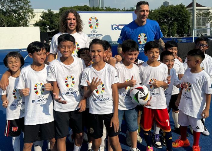 Sambut Piala Eropa 2024, Rafathar and The Gang Girang Ketemu Materazzi dan Puyol di GBK Jakarta
