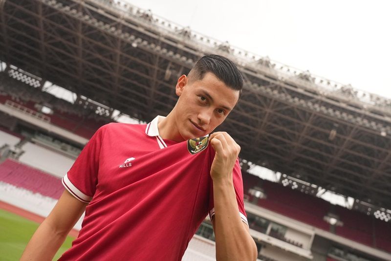 Jay Idzes Diperebutkan Dua Klub Italia, Parma Siap Tebus dengan Harga Fantastis
