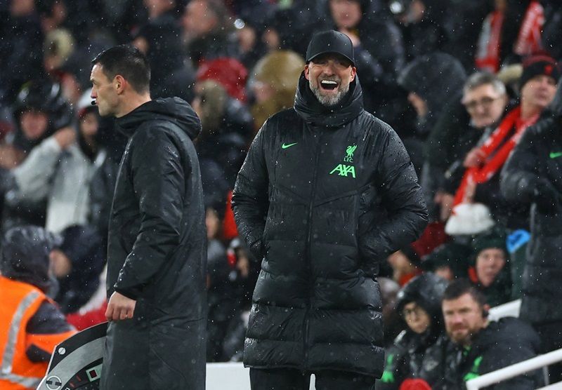 Liverpool Sikat Newcastle, Cincin Kawin Klopp Nyaris Hilang