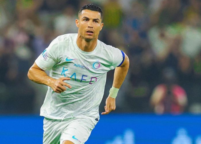 Cristiano Ronaldo Sedih Alami Cedera hingga Tur Al-Nassr di China Ditunda