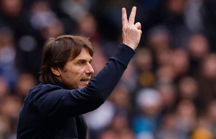 Antonio Conte Sudah Sepakat Melatih AC Milan?