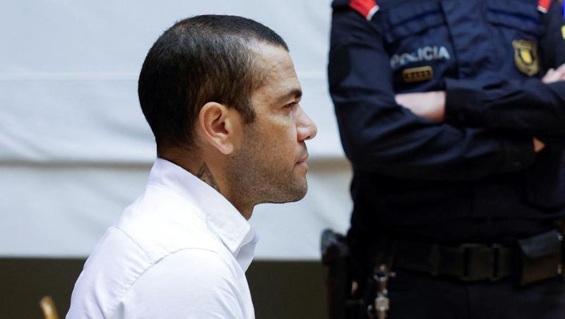 Dani Alves Divonis 4,5 Tahun Penjara Atas Kasus Pelecehan Seksual di Barcelona