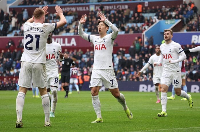 Libas Aston Villa 4 Gol Tanpa Balas, Tottenham Buka Asa Lolos ke Champions League