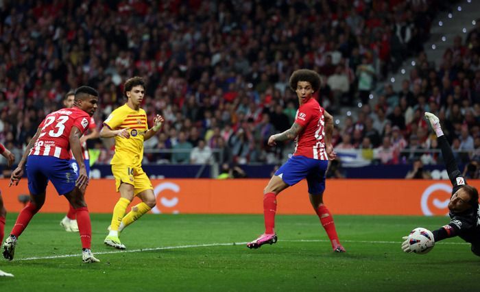 Joao Felix Cetak Gol 