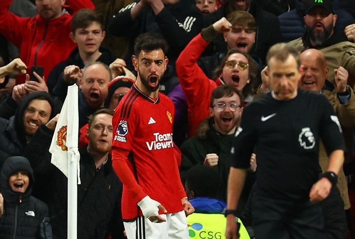 Dua Gol Bruno Fernandes Berhasil Bawa MU Kembali ke Jalur Kemenangan