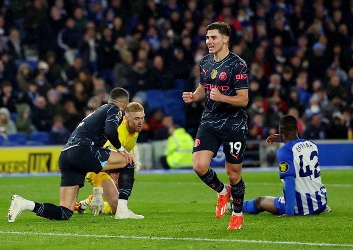 Manchester City Terus Pepet Arsenal Usai Bantai Brighton 4-0