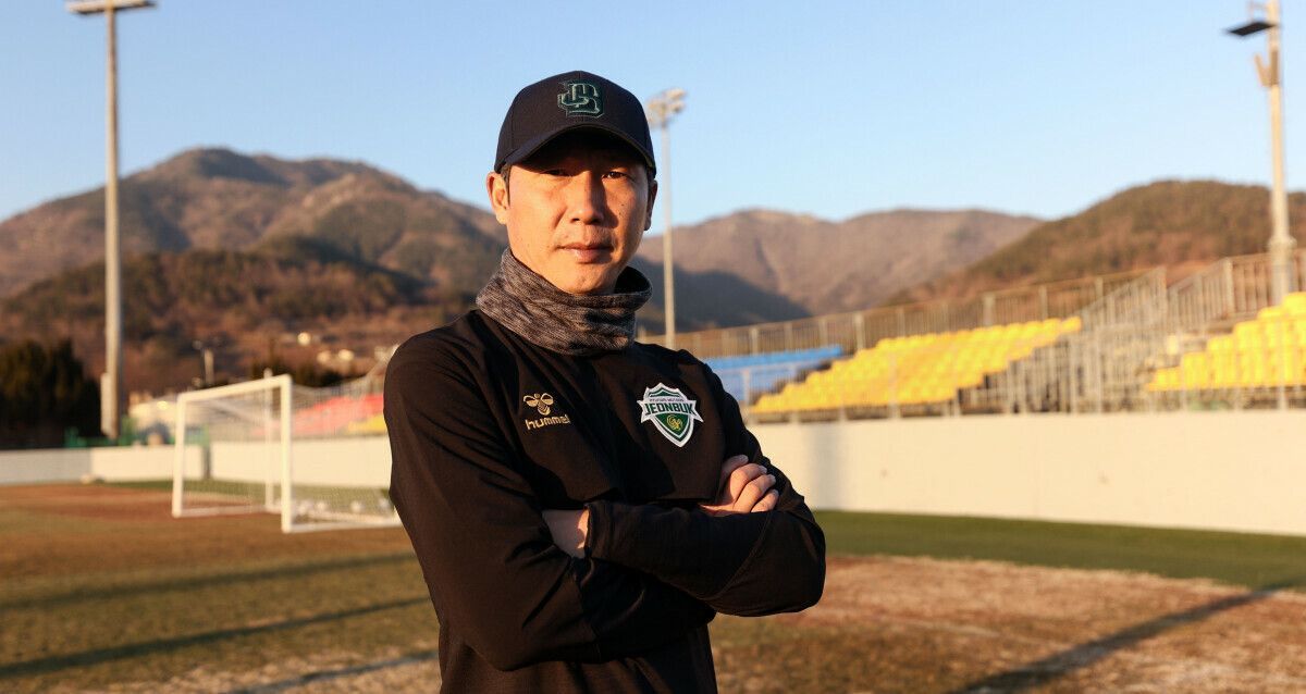3 Fakta Menarik Kim Sang-sik, Pelatih Baru Timnas Senior dan U-23 Vietnam