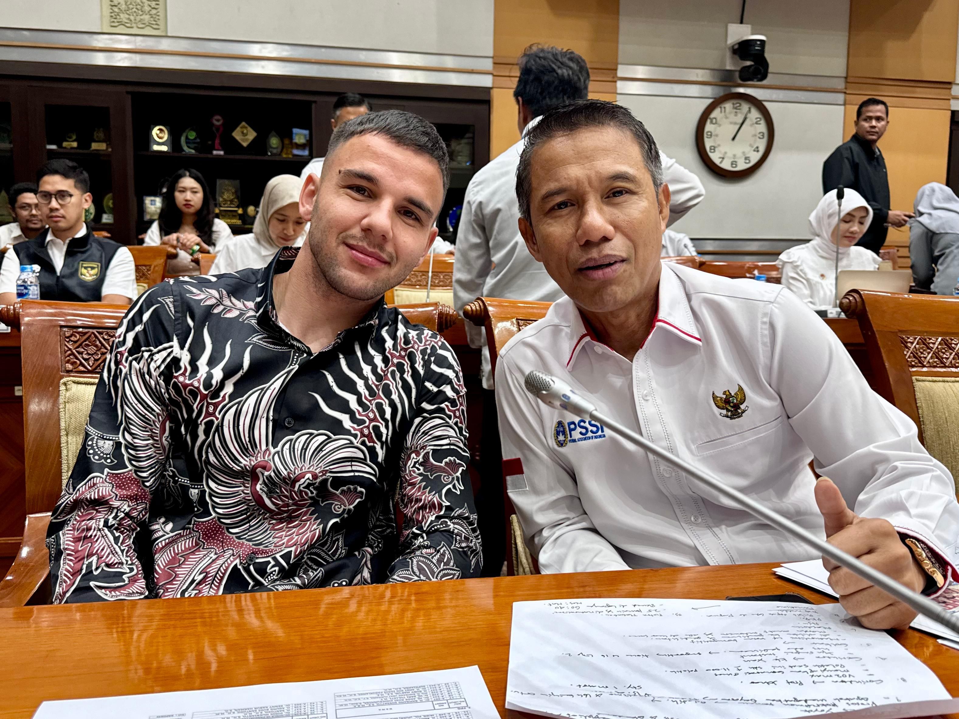 RESMI! Rapat Paripurna DPR RI Setujui Kewarganegaraan Calvin Verdonk dan Jens Raven