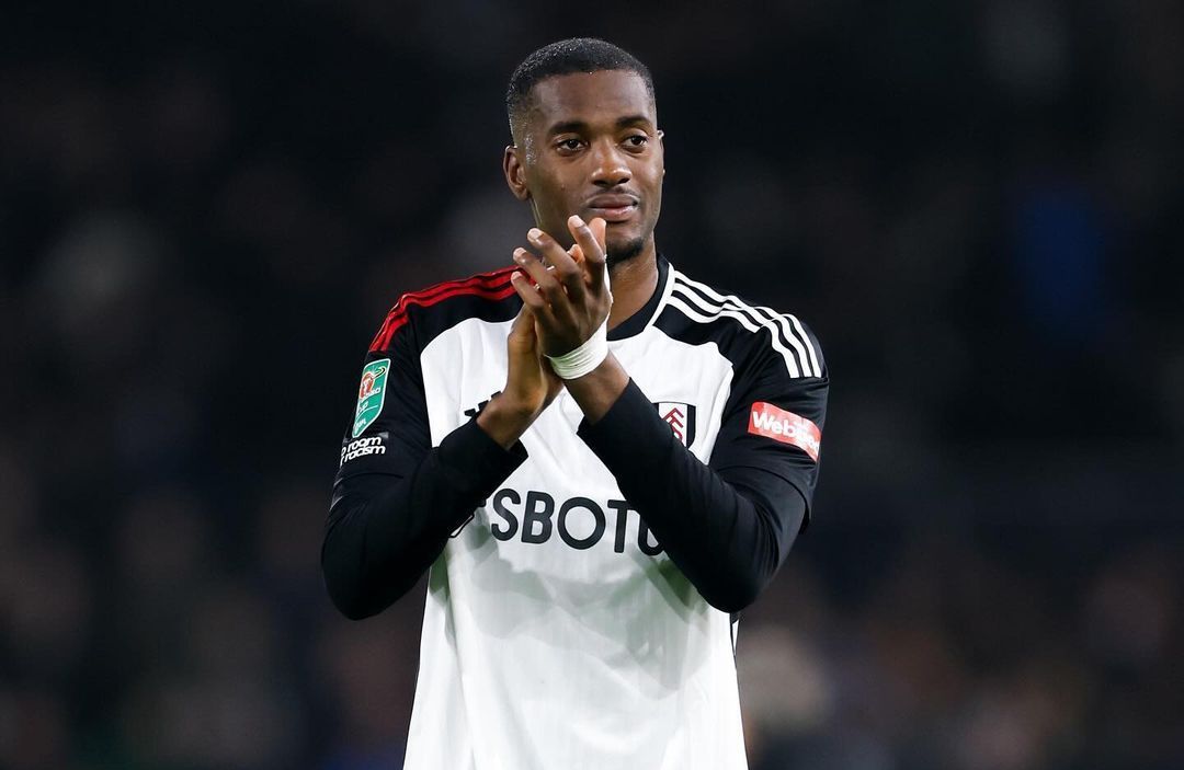 Tinggalkan Fulham, Tosin Segera Gabung dengan Chelsea