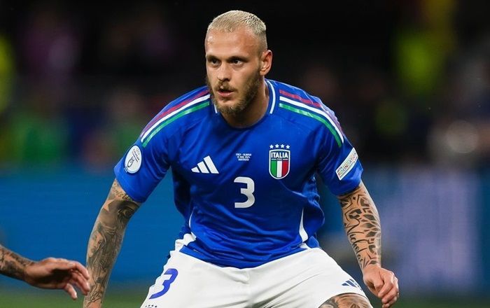 Federico Dimarco Cedera, Riccardo Calafiori Bakal digeser Jadi Bek Kiri Pada Laga Kontra Kroasia