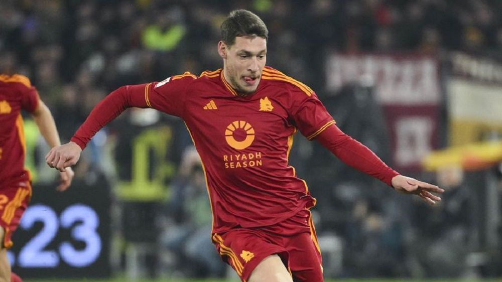 Gak Ingin Jadi Tim Hore di Serie A, Como 1907 Resmi Datangkan Andrea Belotti dari AS Roma