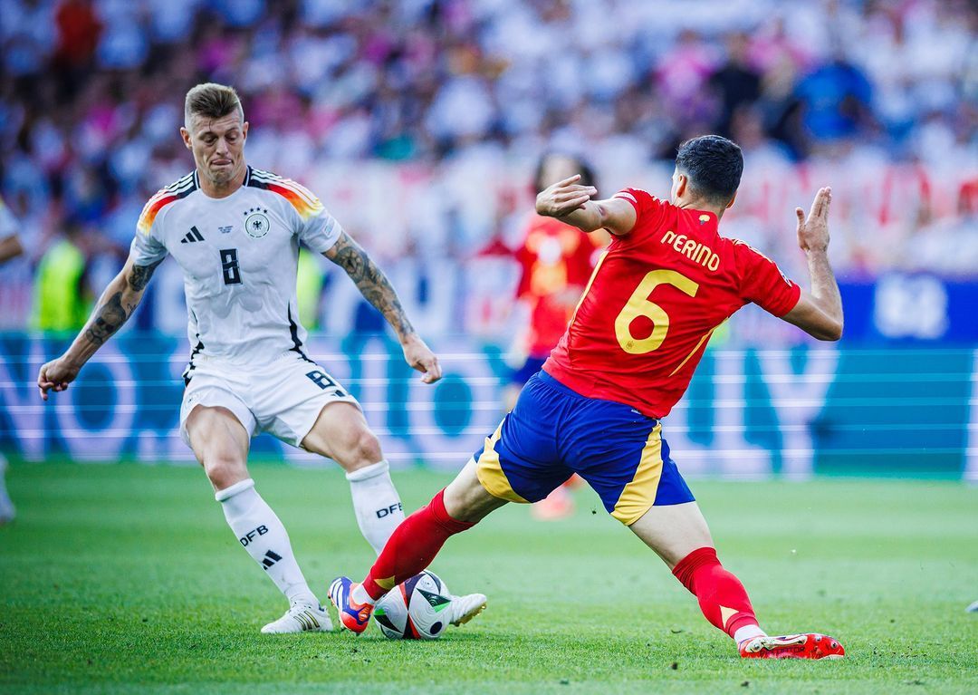 Dramatis dan Kontrovesi, Spanyol Kalahkan Jerman 2-1