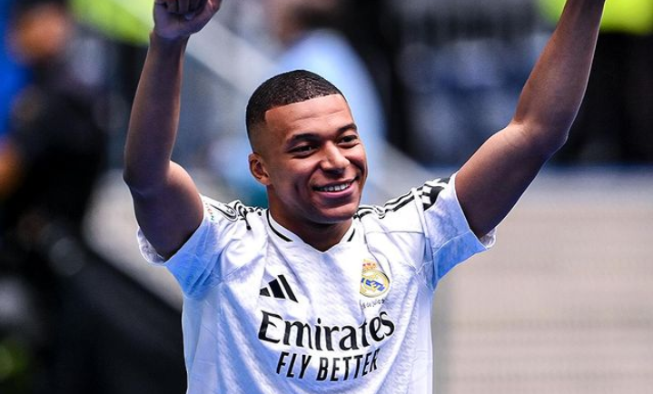 Resmi Jadi Pemain Real Madrid, Mbappe Bersorak: Uno Dos Tres Hala Madrid!