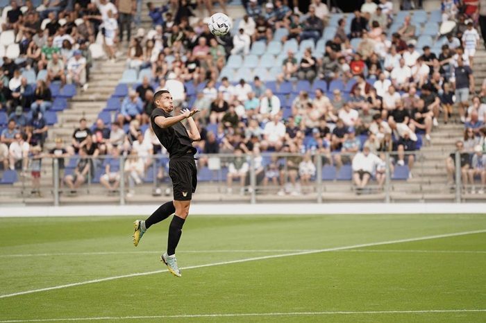 Lecce Benamkan Venezia di Dasar Klasemen Serie A, Jay Idzes Hampir Buka Keran Golnya