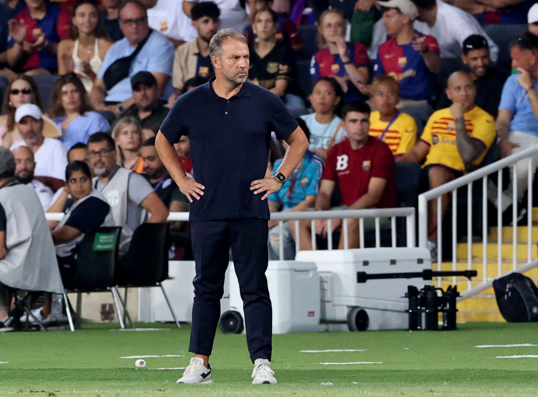 Hansi Flick Janji ke Fans Barcelona akan Bangkit usai Kekalahan Memalukan atas Monaco