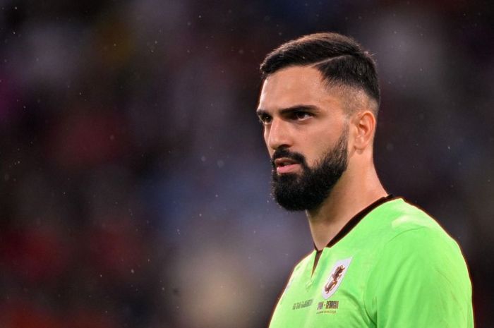 Alisson Becker Akhirnya Punya Pesaing Sepadan! Liverpool Semakin Dekat Datangkan Kiper Timnas Georgia