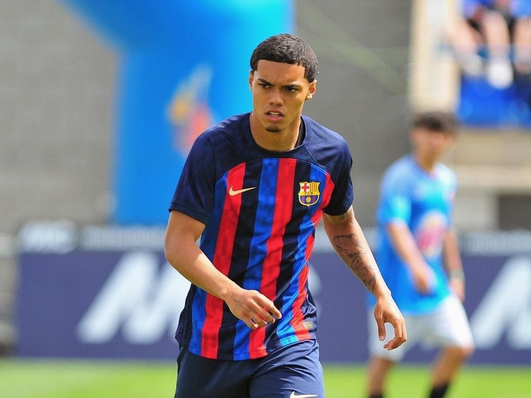 Anak Ronaldinho Resmi Bergabung dengan Klub Championship Setelah Hengkang dari Barcelona