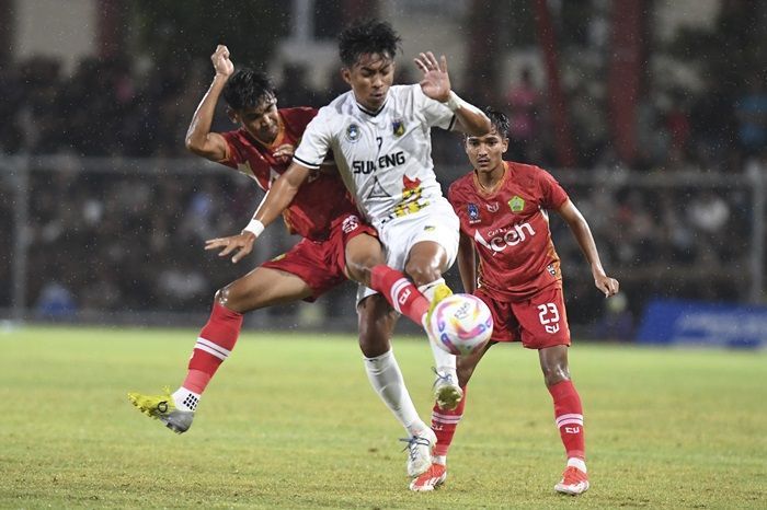 Sepak Bola Putra PON 2024: Pemain Sulteng Pukul Wasit Sampai Pingsan, Aceh Menang WO usai Lawan Mengundurkan Diri