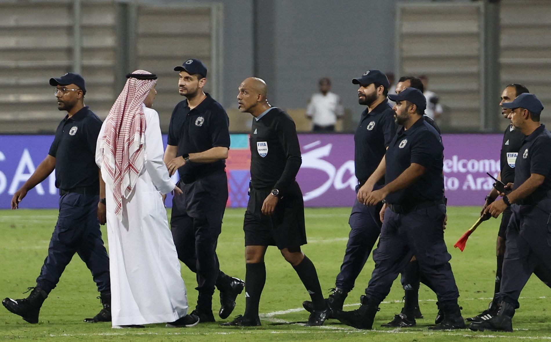 Wasit Ahmed Al Kaf Picu Kontroversi, Tidak Adil di Laga Indonesia vs Bahrain?
