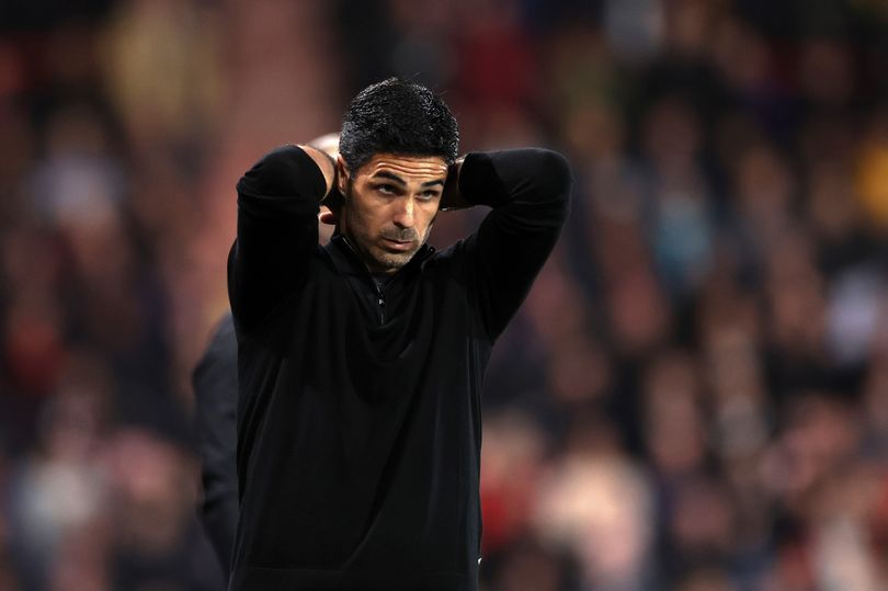 Kekalahan Perdana Arsenal: Mikel Arteta Salahkan William Saliba karena Kartu Merahnya