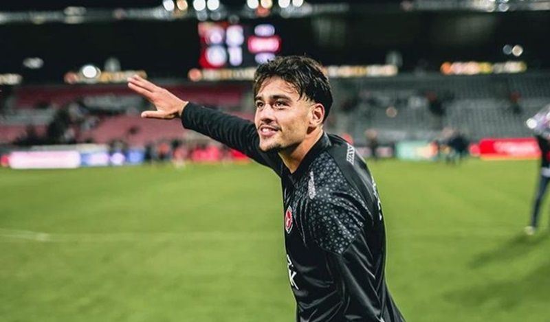 Teriak Free Palestine saat Lawan Klub Israel, Pemain Turki Aral Simsir Terancam Hukuman UEFA 