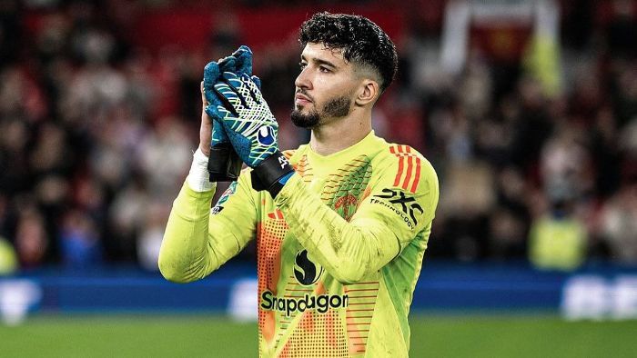 Altay Bayindir Segera Keluar, Manchester United Incar 2 Kiper Ini di Bursa Transfer Januari