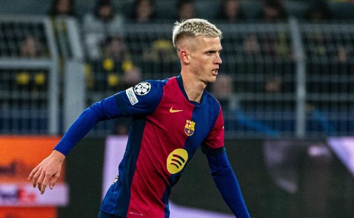 Manchester United Siap Bersaing dengan 7 Klub, Demi Dapatkan Dani Olmo Secara Gratis dari Barcelona