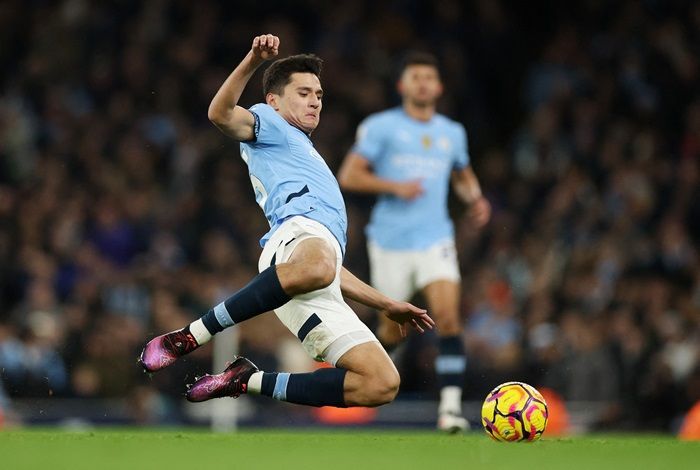 Debut Abdukodir Khusanov Bersama Man City Kurang Sempurna, Pep Guardiola: Dia akan Belajar