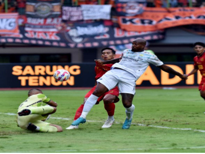 Persija dan Persib Saling Gempur di Laga Penuh Drama Tanpa Pemenang