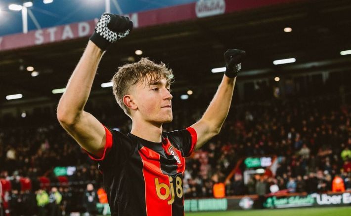 Chelsea dan Liverpool Berebut untuk Dapatkan Dean Huijsen dari Bournemouth