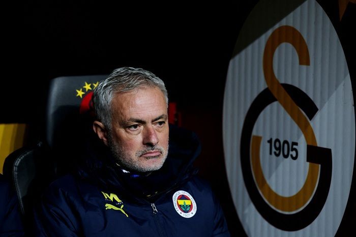Diduga Memberi Komentar Rasis, Galatasaray Laporkan Jose Mourinho Ke FIFA dan UEFA